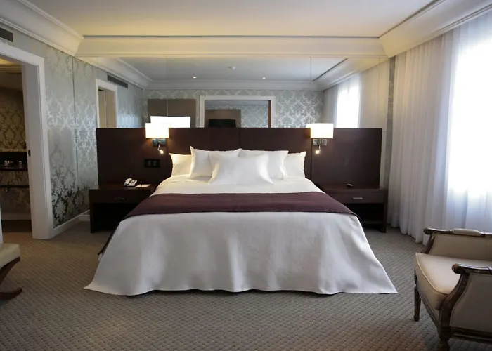 Hotel de luxo Apenas: Grand Mercure Curitiba Rayon